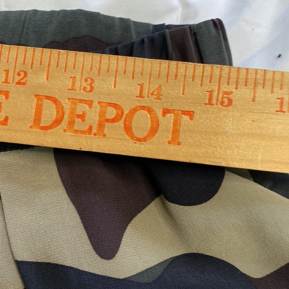 Revolve Haute Hippie Camo Silk Pants Fatigue Womens S Boho Chic Artsy Hipster - Picture 7 of 15